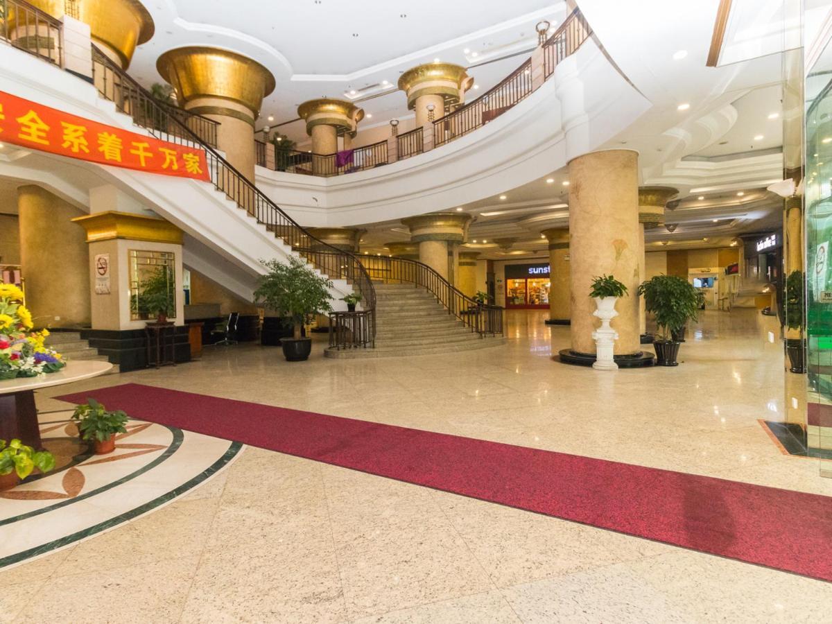iFamily Apart Hotel Lujiazui Branch Shanghai Exterior foto